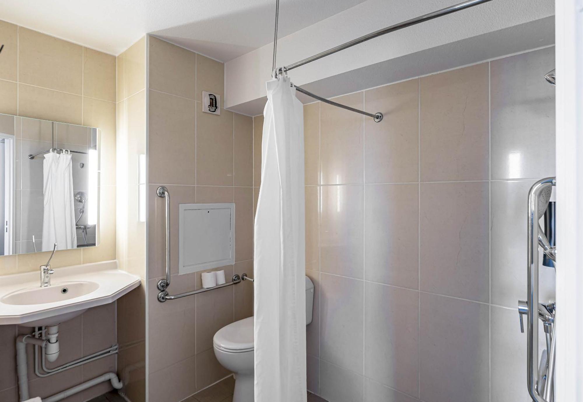 B&B Hotel Bordeaux Lac Sur Брюж Екстериор снимка
